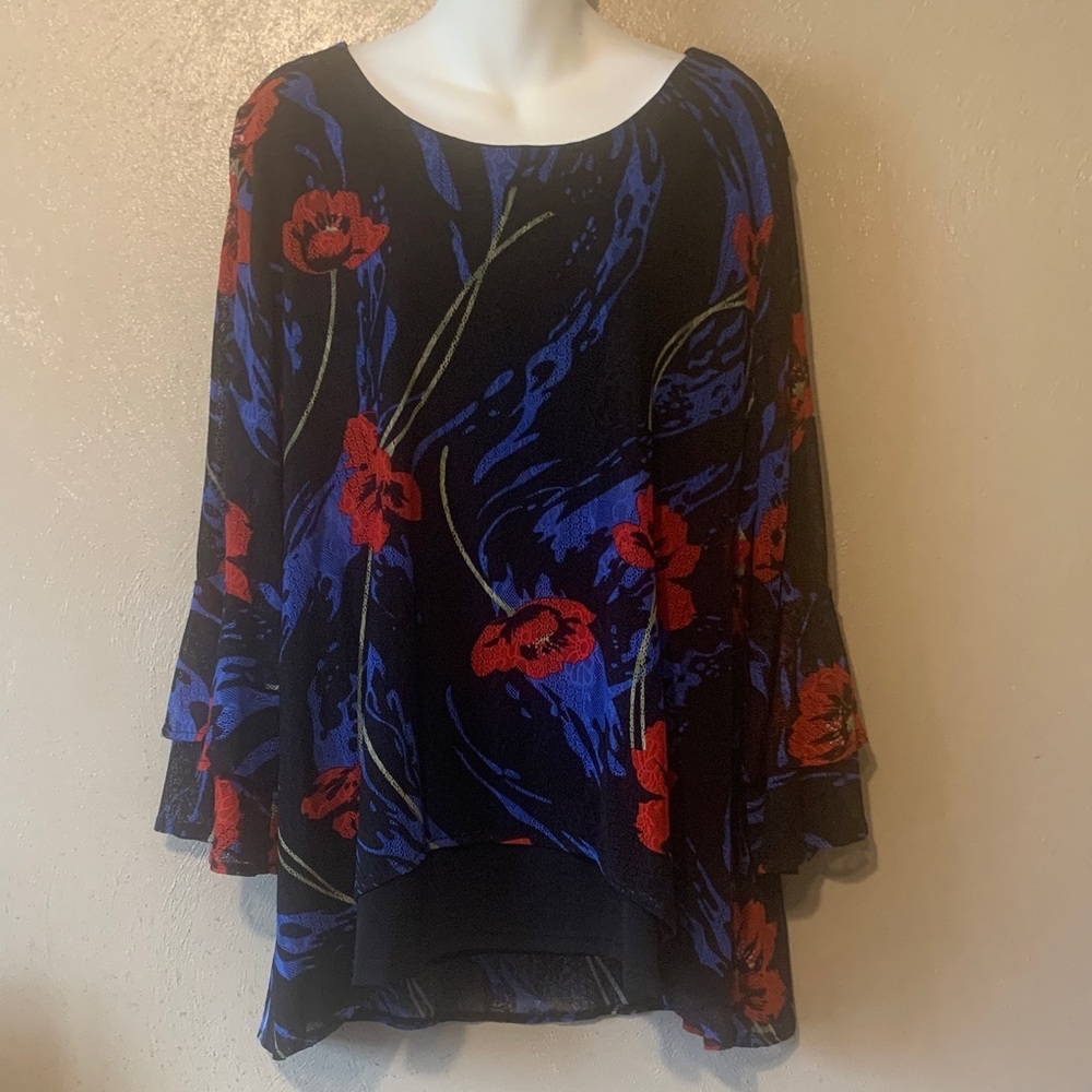 Calessa 2X Elegant Floral Women's Blouse - Red Black Blue Floral Bell Sleeves